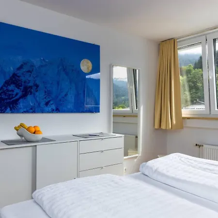 3 Bdr - Jacuzzi - Bbq - Sauna - Roof *