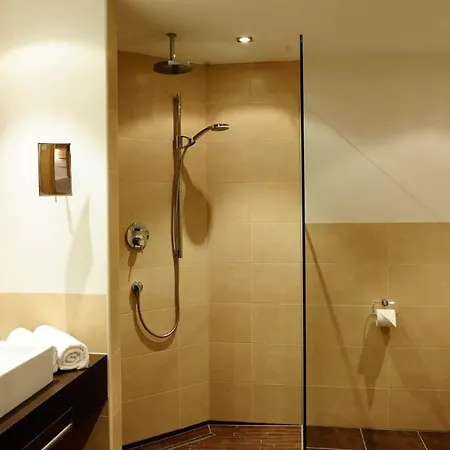3 Bdr - Jacuzzi - Bbq - Sauna - Roof